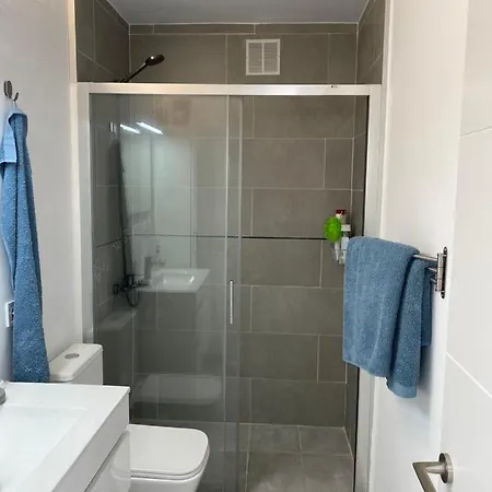 Ocean View, 2 Pools, Completely Renovated Апартаменты